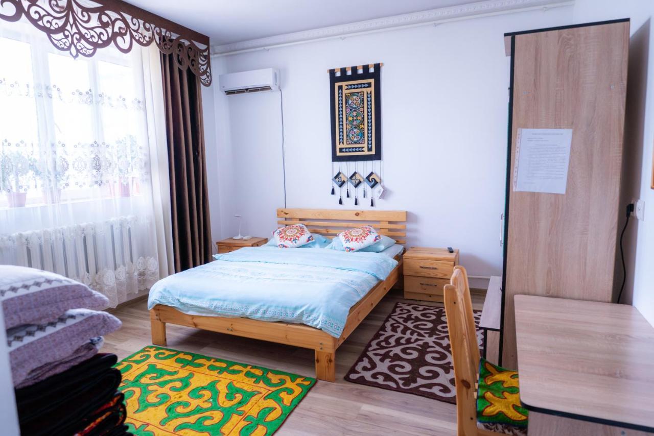 Guest House Etnodom Jalal-Abad エクステリア 写真
