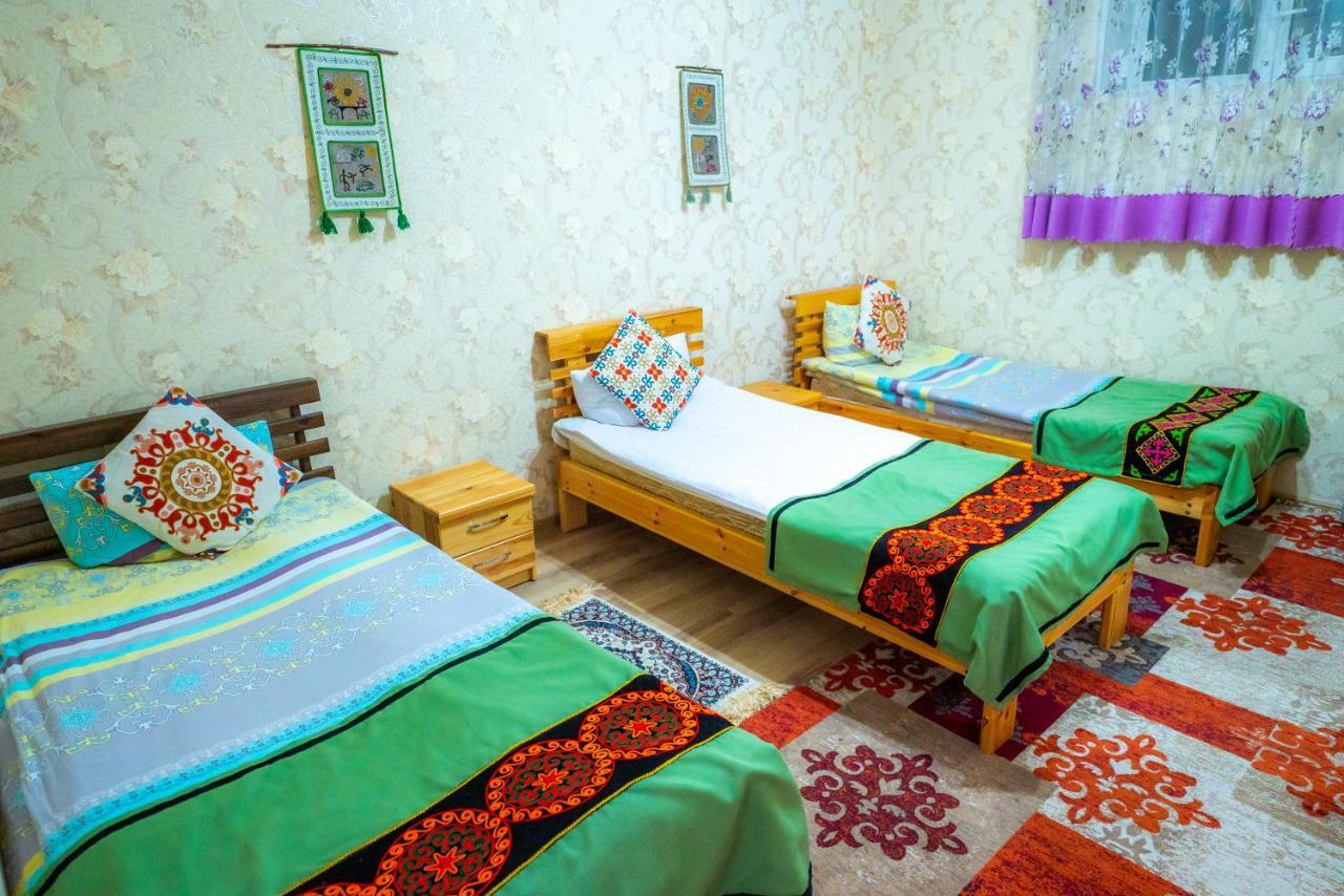 Guest House Etnodom Jalal-Abad エクステリア 写真
