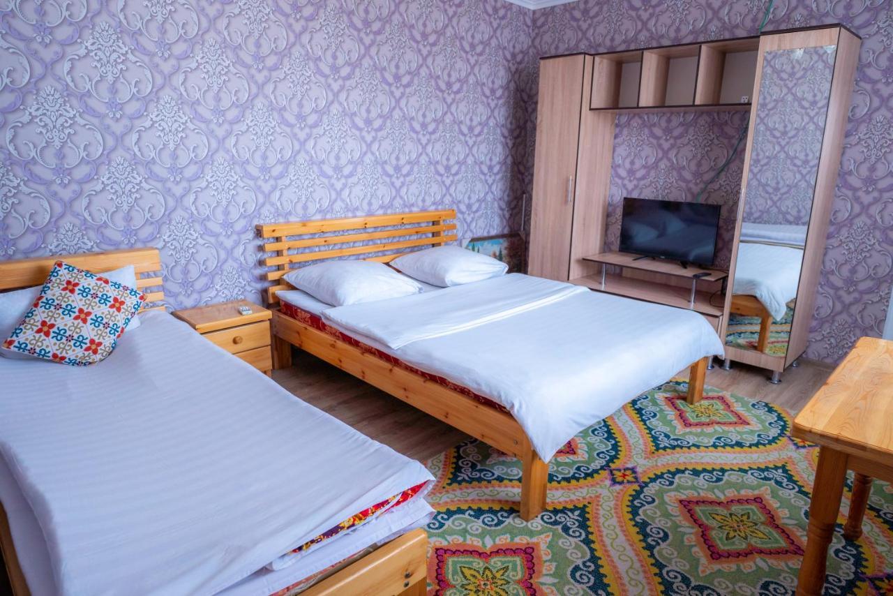 Guest House Etnodom Jalal-Abad エクステリア 写真