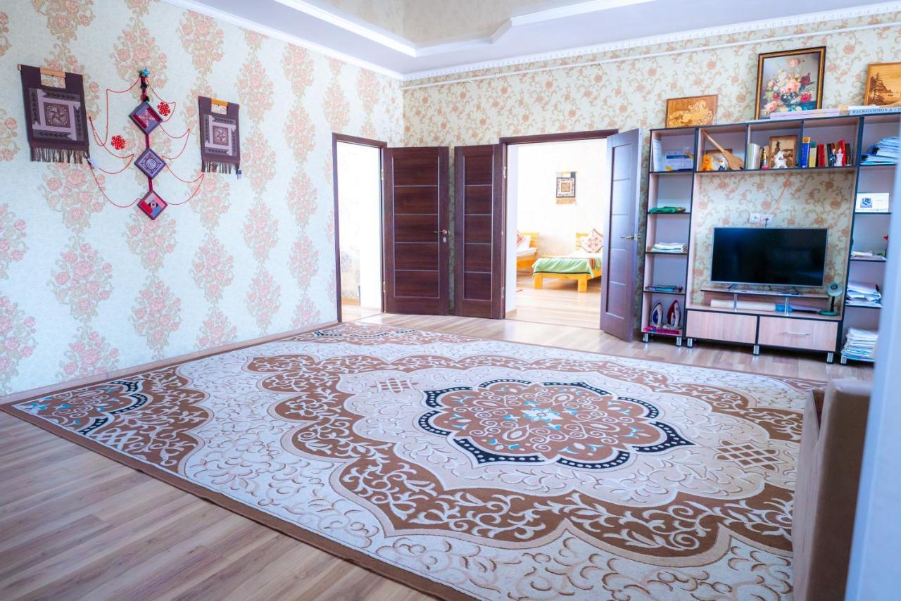 Guest House Etnodom Jalal-Abad エクステリア 写真